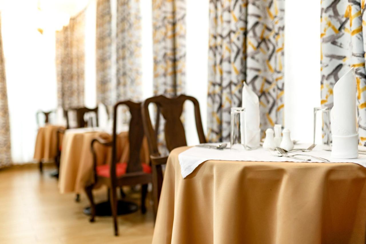 Kibo Palace Hotel Moshi Eksteriør bilde